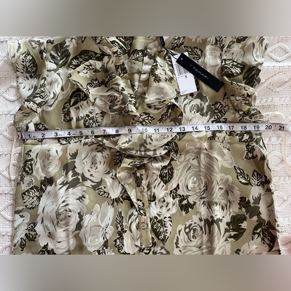 T Tahari Floral Ruffle Blouse - Olive and White Women’s Size Medium - Picture 16 of 16